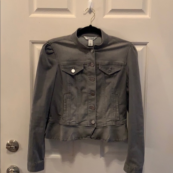 TRDUP- NWOT a White House Black Market grey denim jacket - Picture 3 of 7
